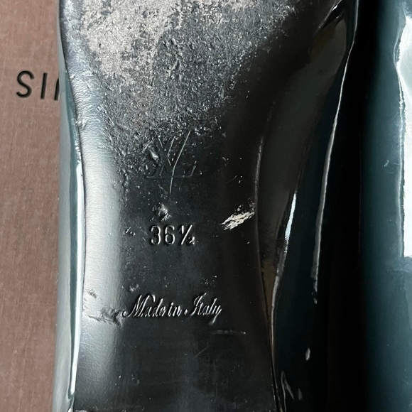 Louis Vuitton Patent Leather Ballet Flats - Picture 9 of 15